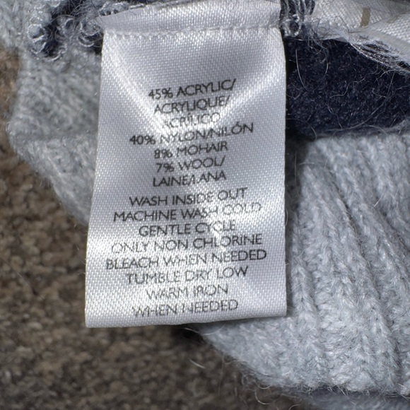 Ann Taylor LOFT Women’sXSGray Cardigan V Neck 5 Buttons Down Navy Floral Pattern - Picture 8 of 8